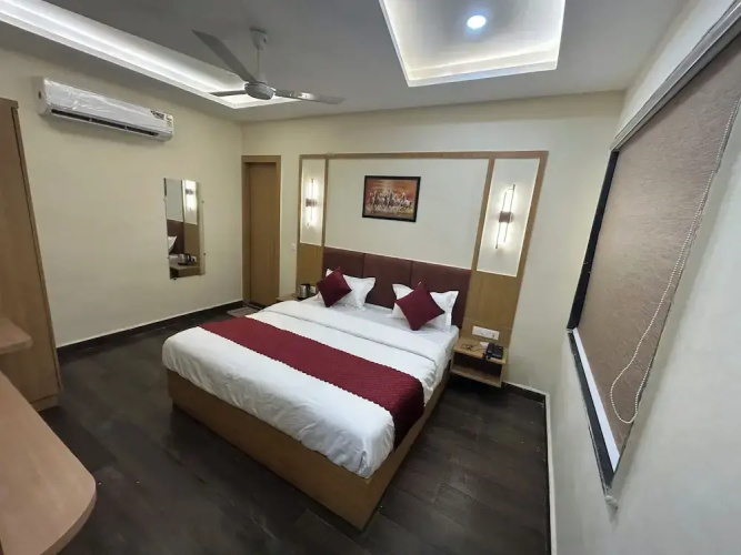 Hotel The Ananta Inn