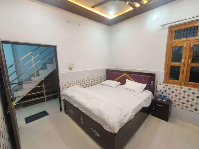 Deluxe Double room with city view