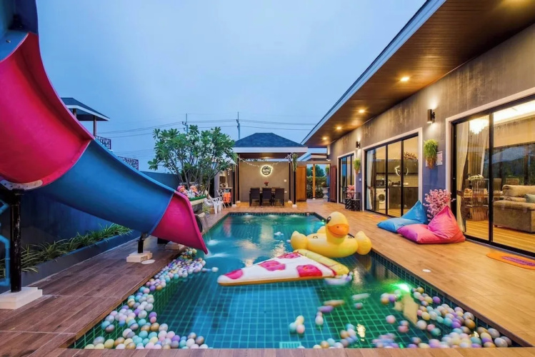 Orange Private Pool Villa, Near Cham Am Beach