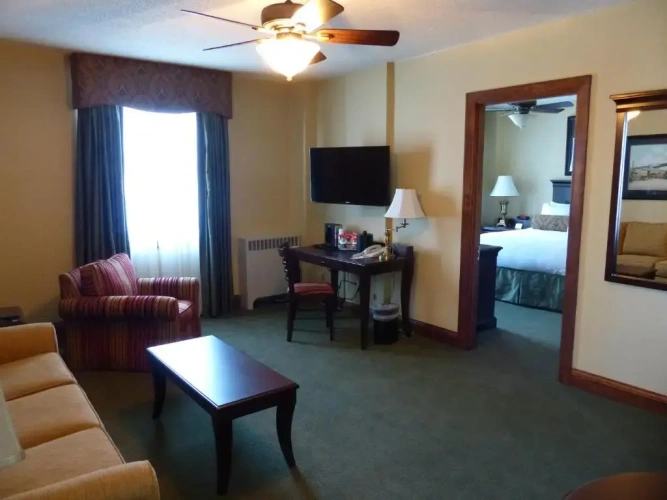 Deluxe Double Suite