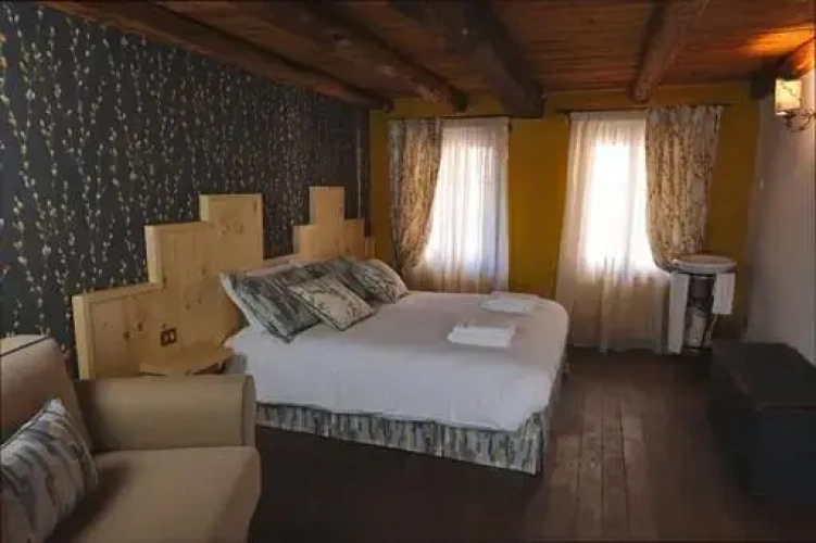 3 Bedrooms Double Cottage