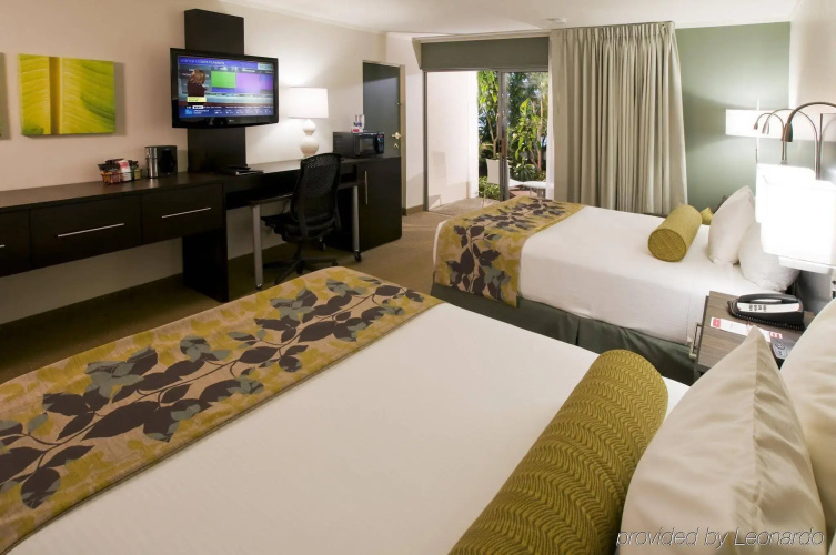 OASIS & CONV. CENTER, An Ascend Collection Member
