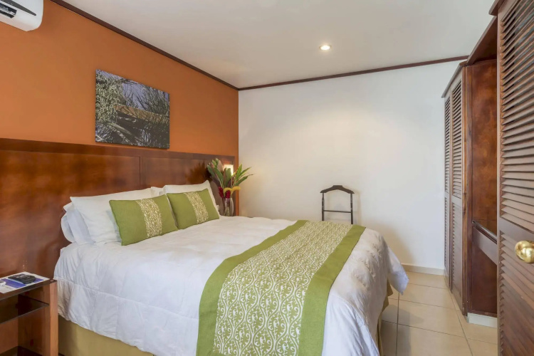 Hotel Residence Inn Suites Cristina