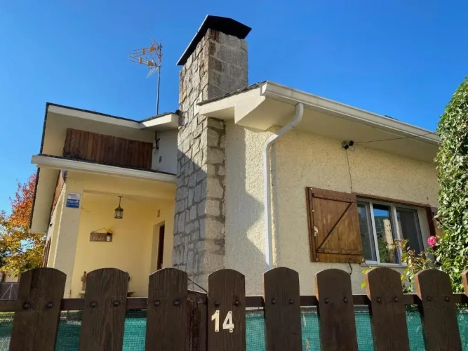 3 Bedrooms Cottage