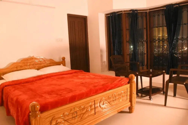ULO Maha Villa and Cottage