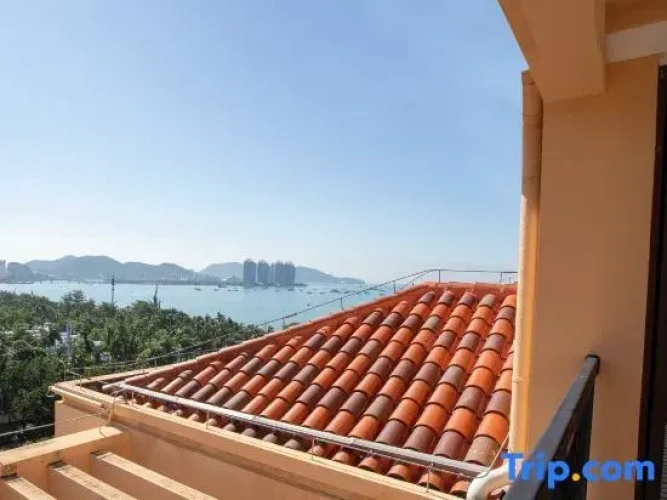 Premium Triple Suite with sea view