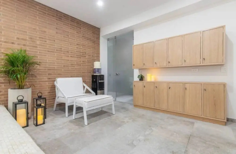 Unique 3 BR Apartment in Usaqu n