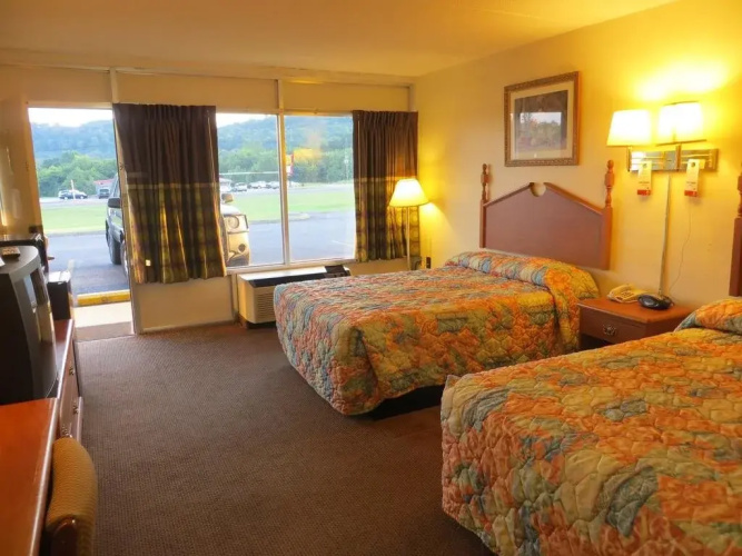 Motel 6 Pulaski, TN