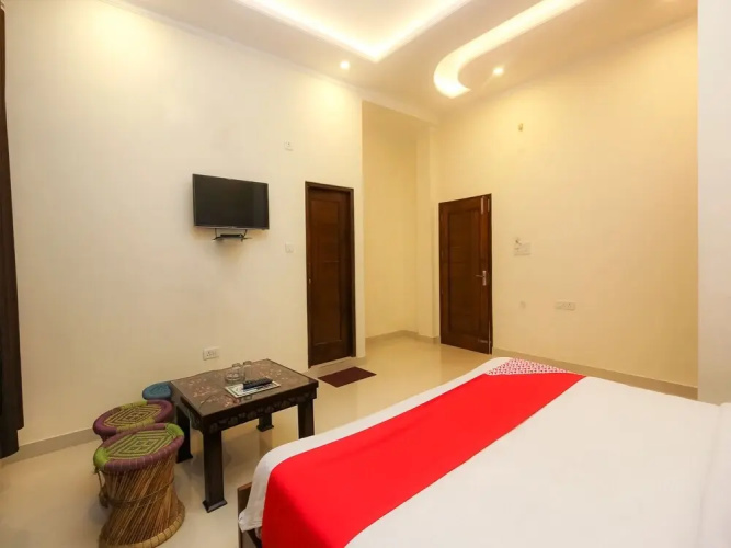 Hotel Ambika by OYO Rooms