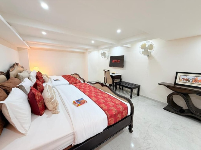 Palm Residences and Suites