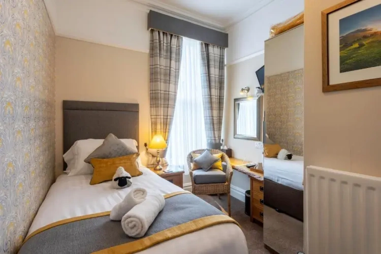 Standard Single room