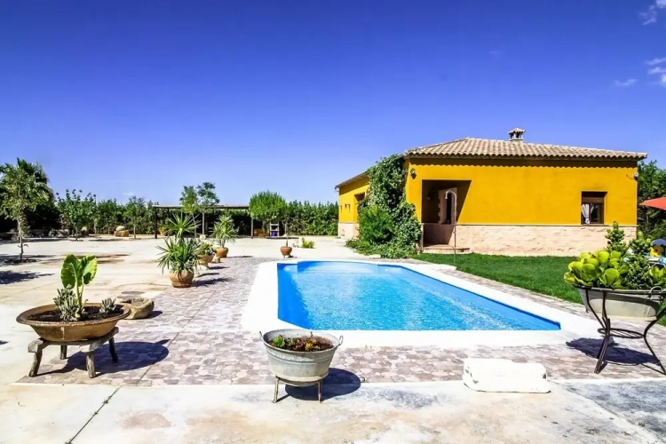 Villa Lucrecia