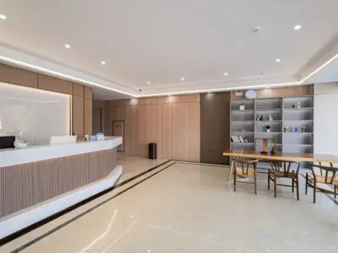 Zhongzhou Hotel