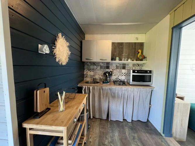 2 Bedrooms Bungalow