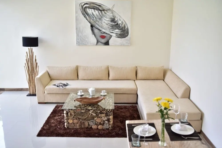 3 Bedrooms Villa
