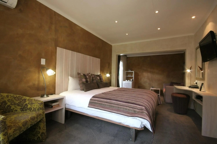 African Rock Hotel & Spa, a "Boutique Lifestyle Resort"