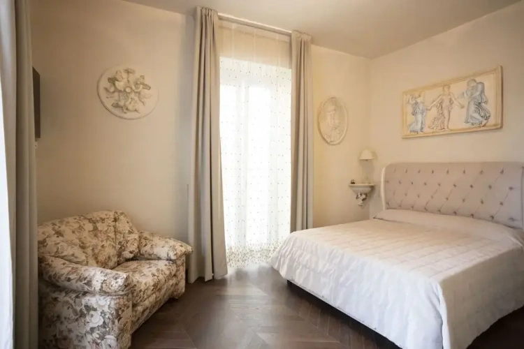 Deluxe Apartment with balcony