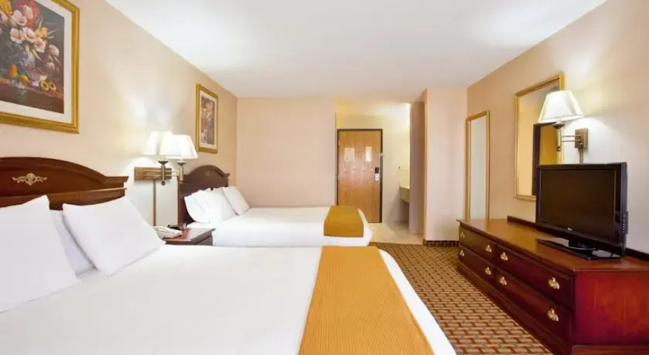 Holiday Inn Express Ottawa