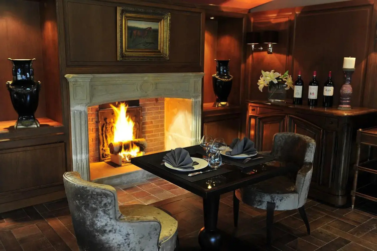 Domaine Chateau Du Faucon