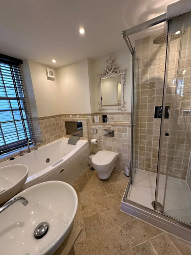 Langtry Manor Hotel