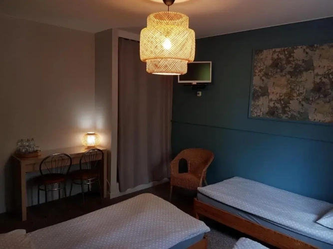 Standard Triple room