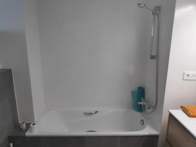 Apartment close to the beach with free parking