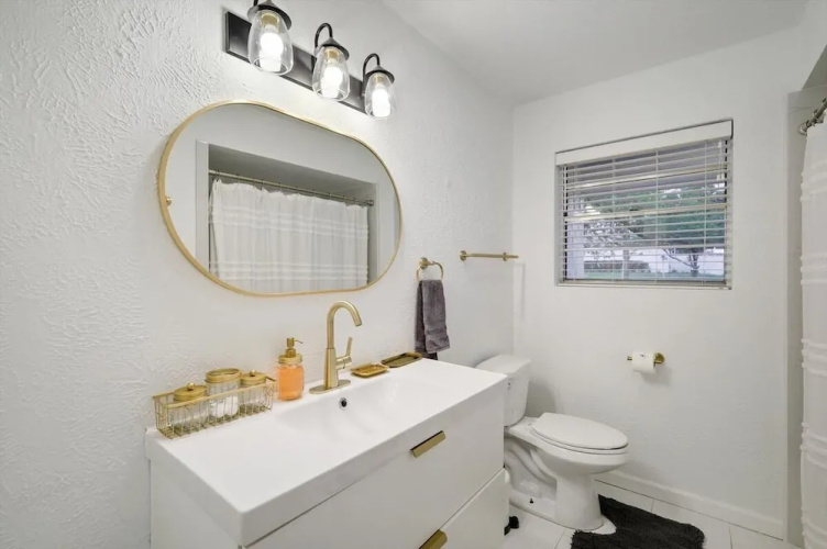 Panoramic 4BR 3B Home With Pool, Grill, Sauna & Game Room