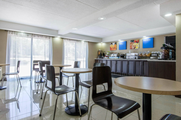 Comfort Inn Airport North Bay photo 25