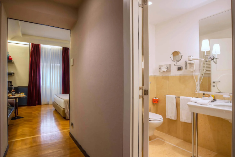 Fortyseven photo 12
