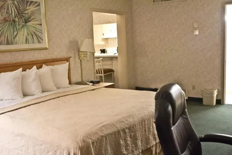 Ashlan Inn Hotel