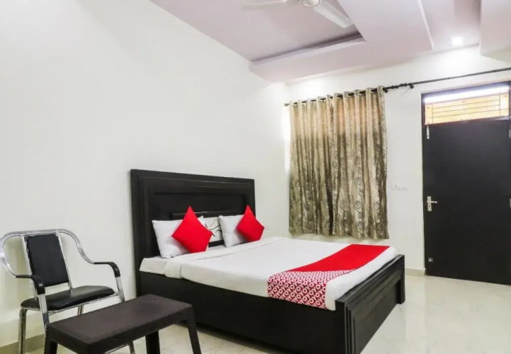 Raj Villa By OYO Rooms