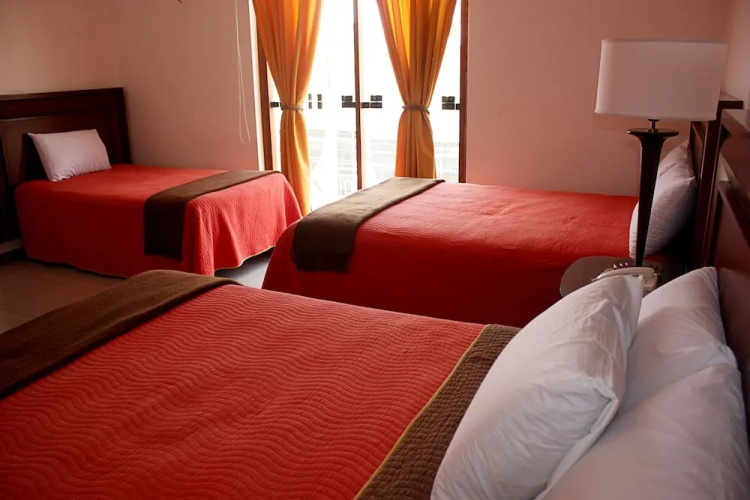 MC Hotel Ica