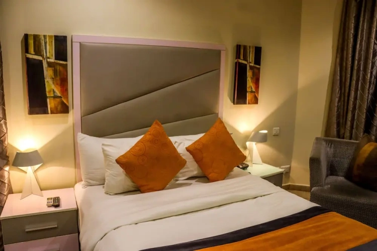 Comfort room