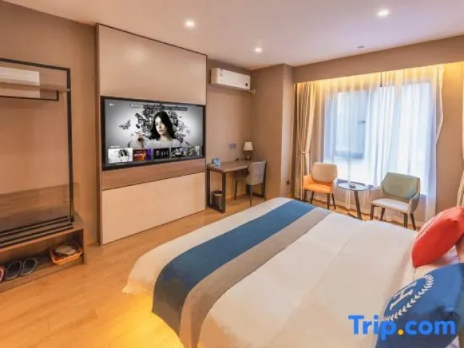 Standard Double room with courtyard view