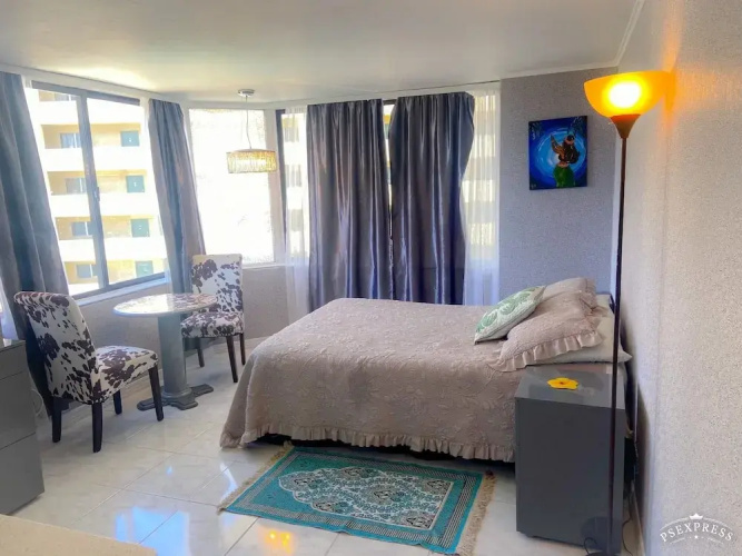 Hawaiian Monarch 1503 Condo by Redawning