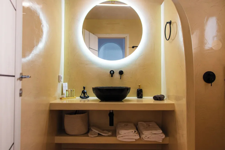 Aina Suites