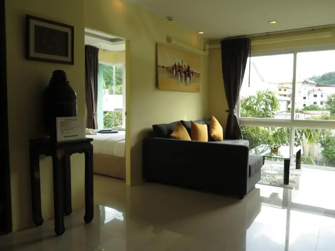 6-35 - 3 Bdr Condo With Balcony and Shared Pool