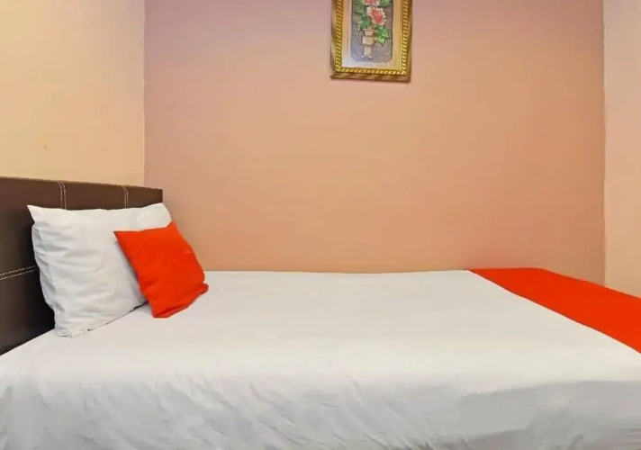 98 Hotel