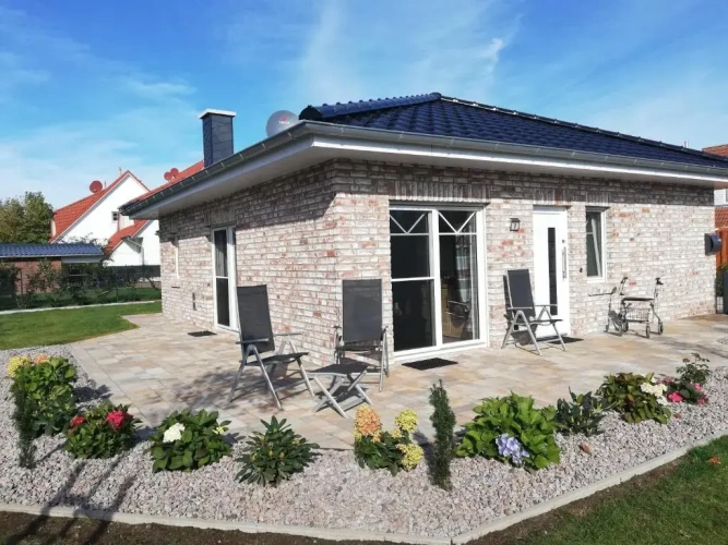 2 Bedrooms Cottage