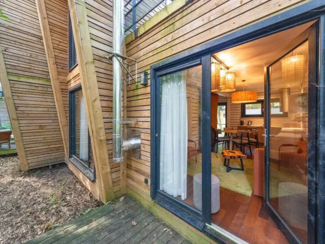 Forest-view Cottage Stay