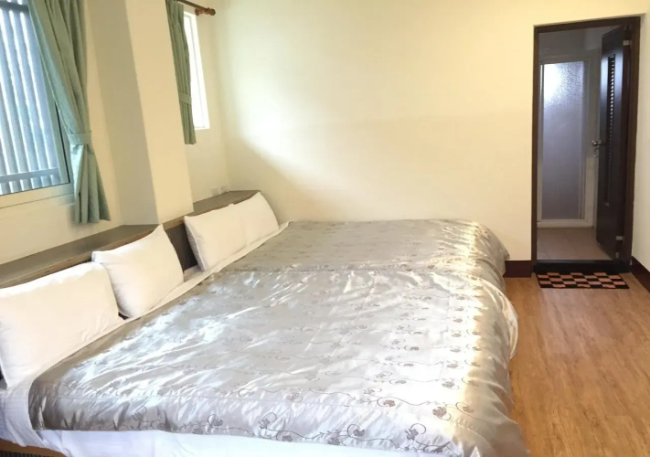 Riverside Homestay B&B