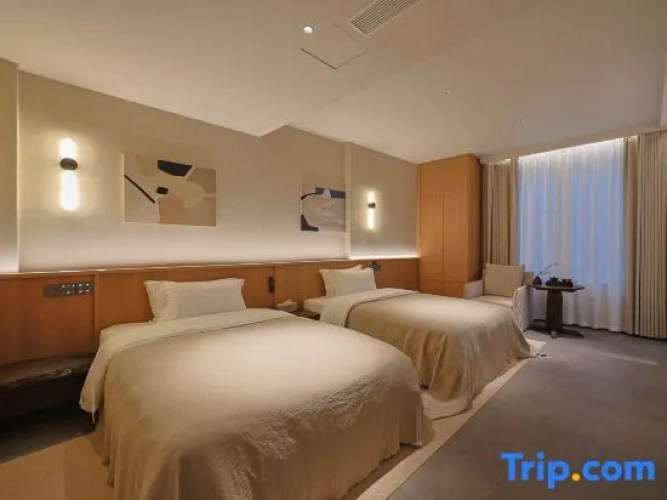 Standard Twin room with garden view