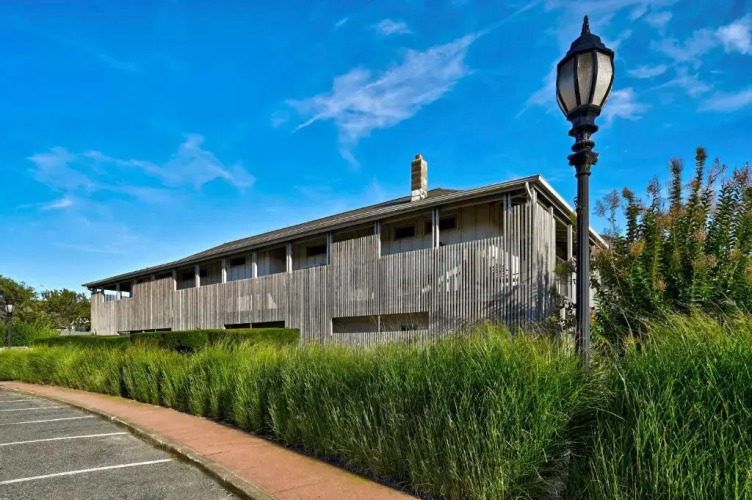 The Montauk Beach House Over view