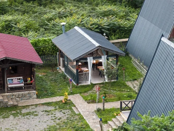 1 Bedroom Bungalow with river view