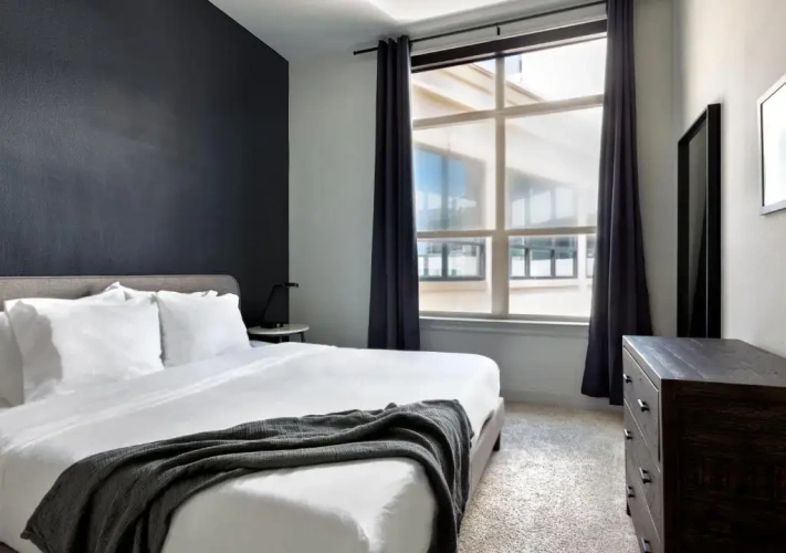 2 Bedrooms Apartment