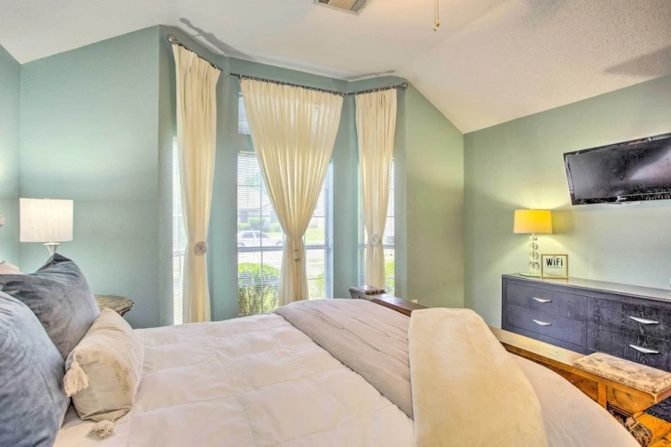 3 Bedrooms Cottage