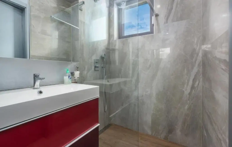 2 Bedrooms Villa