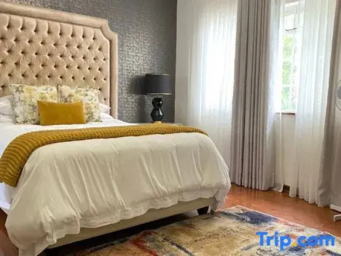 Luxurious Messe Luxe 4-bed Apartment CBD