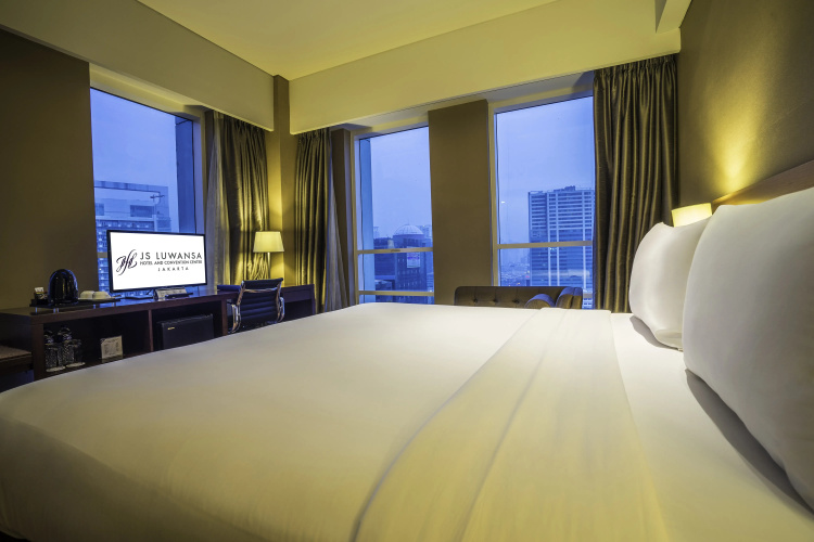 JS Luwansa Hotel and Convention Center