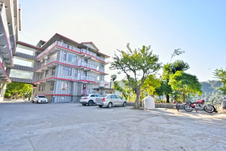 Hotel Pine View - Hotel In Dharamshala